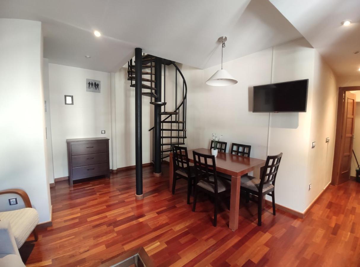 Apartamento Montes De Вильянуа Экстерьер фото